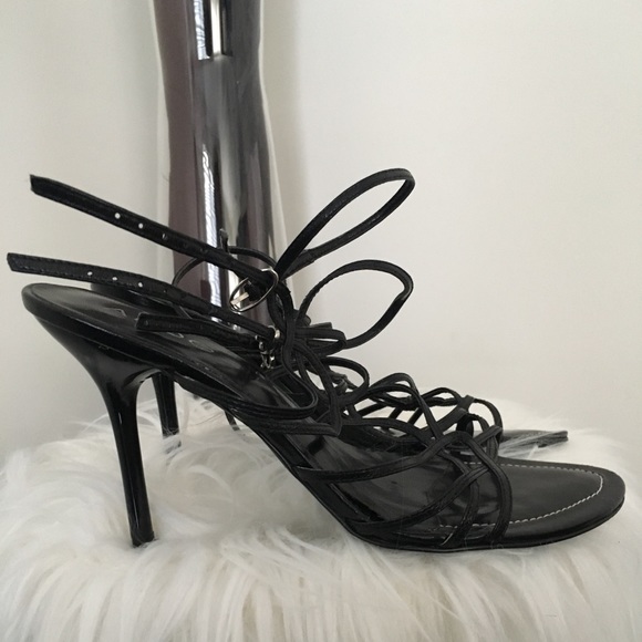 👩🏻 ALDO STRAPPY HEELS 👩🏻 - Picture 6 of 7